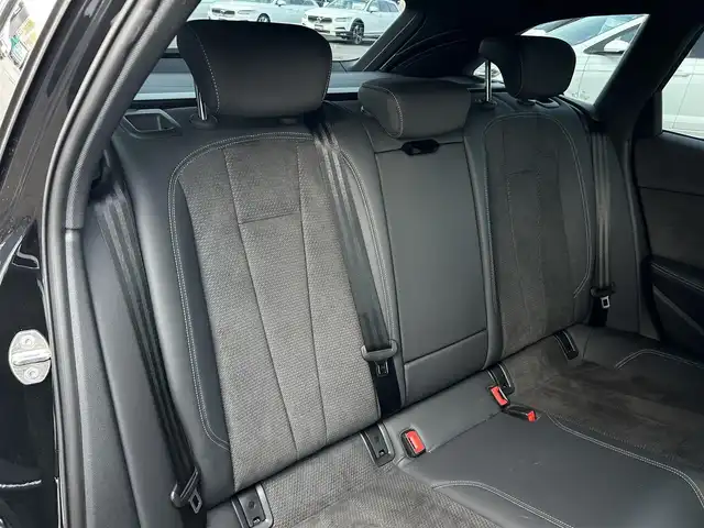 アウディ Ａ４ アバント 35TDI Sライン 茨城県 2022(令4)年 1.5万km 黒 ワンオーナー　/ＳｌｉｎｅｐｌｕｓＰＫＧ　/コンフォートＰＫＧ　/マトリクスＬＥＤ　/サラウンドビューカメラ　/バーチャルコックピット　/アンビエントライト　/ＰＷテールゲート　/半革　/全席シートヒーター　/ＰＷシート/純正ナビ/フルセグTV/禁煙車