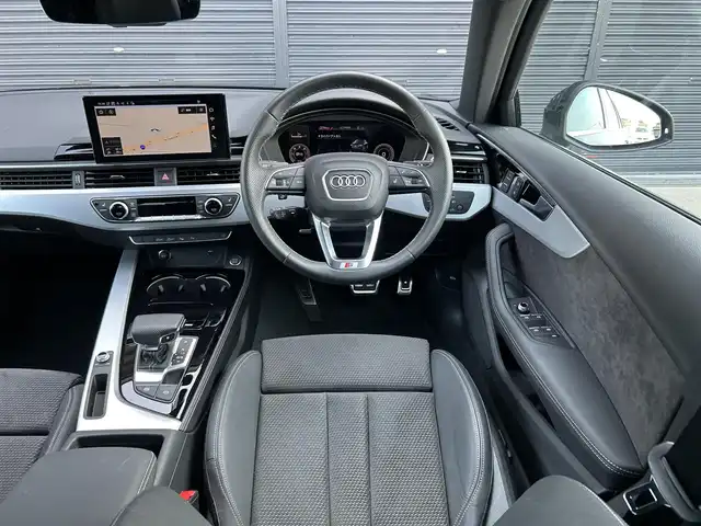 アウディ Ａ４ アバント 35TDI Sライン 茨城県 2022(令4)年 1.5万km 黒 ワンオーナー　/ＳｌｉｎｅｐｌｕｓＰＫＧ　/コンフォートＰＫＧ　/マトリクスＬＥＤ　/サラウンドビューカメラ　/バーチャルコックピット　/アンビエントライト　/ＰＷテールゲート　/半革　/全席シートヒーター　/ＰＷシート/純正ナビ/フルセグTV/禁煙車