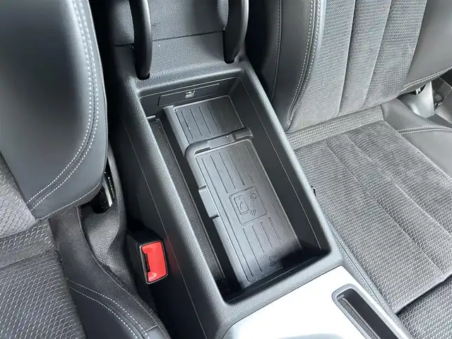 アウディ Ａ４ アバント 35TDI Sライン 茨城県 2022(令4)年 1.5万km 黒 ワンオーナー　/ＳｌｉｎｅｐｌｕｓＰＫＧ　/コンフォートＰＫＧ　/マトリクスＬＥＤ　/サラウンドビューカメラ　/バーチャルコックピット　/アンビエントライト　/ＰＷテールゲート　/半革　/全席シートヒーター　/ＰＷシート/純正ナビ/フルセグTV/禁煙車