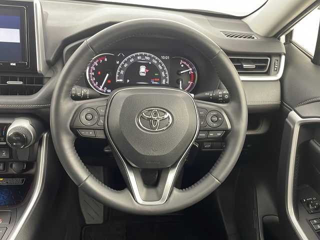 トヨタ ＲＡＶ４ G Zパッケージ 新潟県 2019(令1)年 4.1万km ホワイトパールクリスタルシャイン 4WD/純正ナビ/　　フルセグ/CD/HDMI/BT/バックカメラ/パワーバックドア/レーダークルーズコントロール/LEDオートライト/オートマチックハイビーム/Fフォグ/レザーシート/パワーシート/シートメモリー/シートヒーター/純正19インチアルミホイール/ステアリングスイッチ/デジタルインナーミラー/置くだけ充電/ステリングヒーター/スマートキー/ビルトインETC