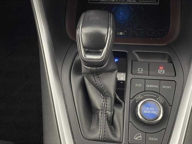 トヨタ ＲＡＶ４ G Zパッケージ 新潟県 2019(令1)年 4.1万km ホワイトパールクリスタルシャイン 4WD/純正ナビ/　　フルセグ/CD/HDMI/BT/バックカメラ/パワーバックドア/レーダークルーズコントロール/LEDオートライト/オートマチックハイビーム/Fフォグ/レザーシート/パワーシート/シートメモリー/シートヒーター/純正19インチアルミホイール/ステアリングスイッチ/デジタルインナーミラー/置くだけ充電/ステリングヒーター/スマートキー/ビルトインETC