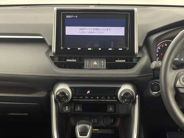 トヨタ ＲＡＶ４ G Zパッケージ 新潟県 2019(令1)年 4.1万km ホワイトパールクリスタルシャイン 4WD/純正ナビ/　　フルセグ/CD/HDMI/BT/バックカメラ/パワーバックドア/レーダークルーズコントロール/LEDオートライト/オートマチックハイビーム/Fフォグ/レザーシート/パワーシート/シートメモリー/シートヒーター/純正19インチアルミホイール/ステアリングスイッチ/デジタルインナーミラー/置くだけ充電/ステリングヒーター/スマートキー/ビルトインETC
