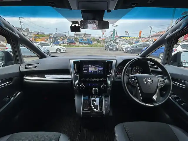 トヨタ ヴェルファイア Z ゴールデンアイズ 宮城県 2020(令2)年 1.6万km ブラック セーフティセンス/・プリクラッシュセーフティ/・レーントレーシングアシスト/・ロードサインアシスト/・アダプティブハイビームシステム/・レーダークルーズコントロール（全車速追従機能付）/インテリジェントクリアランスソナー/9インチディスプレイオーディオ/・Bluetooth/・フルセグTV/バックカメラ/ビルトインETC/ドライブレコーダー/AC100V/100Wコンセント/パワーバックドア/両側パワースライドドア/ハーフレザーシート/ウッドコンビステアリング/ステアリングスイッチ/電動パーキングブレーキ/ブレーキホールド/3眼LEDヘッドランプ/フォグランプ/オートライト/スマートキー＆プッシュスタート/電動格納ミラー/純正18インチAW/フロアマット/ドアバイザー/W/サイド/カーテンエアバッグ