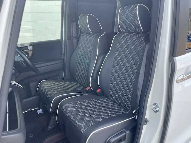 ホンダ Ｎ ＢＯＸ カスタム G EX ターボ ホンダセンシング 三重県 2018(平30)年 6.2万km プラチナホワイトパール ホンダセンシング/・衝突軽減ブレーキ/・誤発進抑制機能/・後方誤発進抑制機能/・歩行者事故低減ステアリング/・先行車発進お知らせ機能/・アダプティブクルーズコントロール/・車線維持支援システム/・オートハイビーム/・標識認識機能/・路外逸脱抑制機能/ターボ/純正8型ナビ/フルセグTV/【CD/DVD/SD/Bluetooth/USB/AUX】/バックカメラ/ビルトインETC/ドライブレコーダー/両側パワースライドドア/パドルシフト/ハーフレザーシート/レザー調シートカバー/オートライト/LEDヘッドランプ/LEDフロントフォグランプ/プッシュスタート/スマートキー/スペアキー/純正フロアマット
