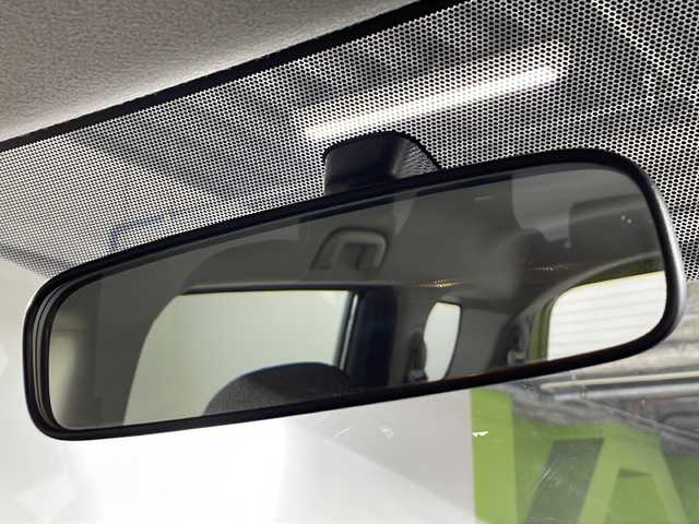 トヨタ シエンタ X 沖縄県 2019(令1)年 4.8万km エアーイエロー 県外仕入/禁煙車/スマートキー/社外ナビ(BT/フルセグ/CD/DVD/ラジオ)/ワンオーナー/片側パワースライドドア/純正フロアマット/社外15インチAW/USBポート