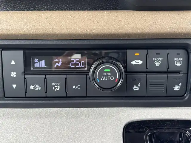 ホンダ Ｎ ＢＯＸ 宮城県 2024(令6)年 1.1万km 黒 登録時走行距離１０５７５ｋｍ/ワンオーナー/追従型クルーズコントロール/バックカメラ/衝突被害軽減システム/レーンキープアシスト/横滑り防止機能/電動パーキング/ブレーキホールド/アイドリングストップ/オートライト/オートマチックハイビーム/ドライブレコーダー前後/ETC/シートヒーター（D+N席）/社外ナビ/・フルセグテレビ/・Bluetooth