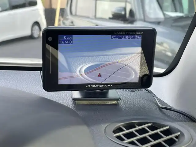 ホンダ ヴェゼル ハイブリッド e:HEV Z 島根県 2021(令3)年 4.2万km パール ホンダセンシング /純正ナビ/CD/DVD/DTV/Bluetooth/USB/バックカメラ/パワーバックドア /レーダークルーズコントロール/ハーフレザー調シート/シートヒーター /ステアリングスイッチ/パドルシフト/ドライブレコーダー/ビルトインETC/スマートキー/スペアキー /プッシュスタート /純正フロアマット/ドアバイザー/コーナーセンサー /BSM/置くだけ充電