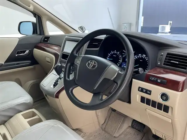 トヨタ ヴェルファイア 2．4X 滋賀県 2011(平23)年 15万km ホワイトパールクリスタルシャイン 禁煙車/社外ナビ/(CD/DVD/フルセグ/Bluetooth)/バックカメラ/フリップダウンモニター/両側電動/ステアリングスイッチ/ETC/スマートキー/プッシュスタート/コーナーセンサー