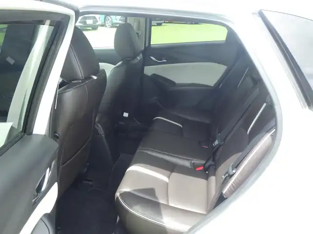 マツダ ＣＸ－３ 20S エクスクルーシブモッズ 千葉県 2018(平30)年 5.5万km セラミックM スマートシティブレーキサポート/ブラインドスポットモニタリング/アクティブ・ドライビング・ディスプレイ/ブラウン/ホワイトレザーシート/前席シートヒーター/純正SDナビ/地デジTV/【DVD/CD再生機能　Bluetooth接続】/360°ビュー・モニター/革巻きステアリング/ステアリングヒーター/ステアリングスイッチ/ETC/LEDヘッドライト/フォグライト/ウインカーミラー/コーナーセンサー/純正18インチアルミホイル/サイド/カーテンエアバッグ/アドバンストキーレスエントリー