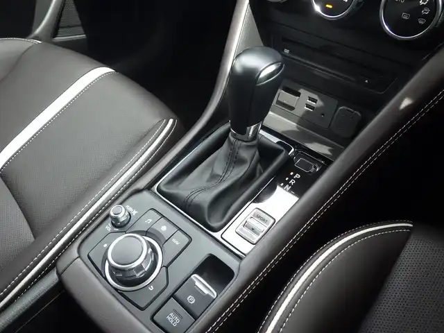 マツダ ＣＸ－３ 20S エクスクルーシブモッズ 千葉県 2018(平30)年 5.5万km セラミックM スマートシティブレーキサポート/ブラインドスポットモニタリング/アクティブ・ドライビング・ディスプレイ/ブラウン/ホワイトレザーシート/前席シートヒーター/純正SDナビ/地デジTV/【DVD/CD再生機能　Bluetooth接続】/360°ビュー・モニター/革巻きステアリング/ステアリングヒーター/ステアリングスイッチ/ETC/LEDヘッドライト/フォグライト/ウインカーミラー/コーナーセンサー/純正18インチアルミホイル/サイド/カーテンエアバッグ/アドバンストキーレスエントリー