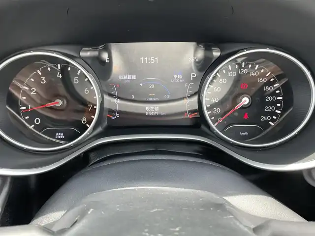 クライスラー・ジープ ジープ コンパス ロンジチュード 石川県 2019(平31)年 5.5万km パール 衝突軽減ブレーキ/アダプティブクルーズコントロール/ブラインドスポットモニター/パーキングアシスト/純正ナビ/フルセグＴＶ/バックカメラ/ＡｐｐｌｅＣａｒＰｌａｙ/クリアランスソナー/ＥＴＣ