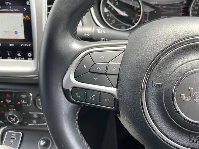 クライスラー・ジープ ジープ コンパス ロンジチュード 石川県 2019(平31)年 5.5万km パール 衝突軽減ブレーキ/アダプティブクルーズコントロール/ブラインドスポットモニター/パーキングアシスト/純正ナビ/フルセグＴＶ/バックカメラ/ＡｐｐｌｅＣａｒＰｌａｙ/クリアランスソナー/ＥＴＣ
