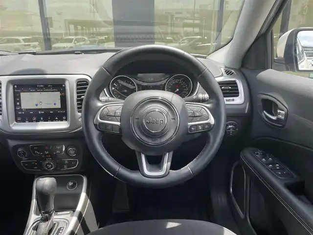 クライスラー・ジープ ジープ コンパス ロンジチュード 石川県 2019(平31)年 5.5万km パール 衝突軽減ブレーキ/アダプティブクルーズコントロール/ブラインドスポットモニター/パーキングアシスト/純正ナビ/フルセグＴＶ/バックカメラ/ＡｐｐｌｅＣａｒＰｌａｙ/クリアランスソナー/ＥＴＣ