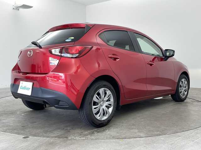 マツダ デミオ 13S 兵庫県 2015(平27)年 8.3万km ソウルレッドプレミアムメタリック ・純正ナビ&TV&BT&SD/・前後ドライブレコーダー/・ETC/・社外フロアマット/・アイドリングストップ/・衝突軽減ブレーキ/・横滑り防止装置/・カーテンエアバック/・スマートキー/・プッシュスタート/・電動格納ミラー/・ステアリングリモコン/・シートリフター