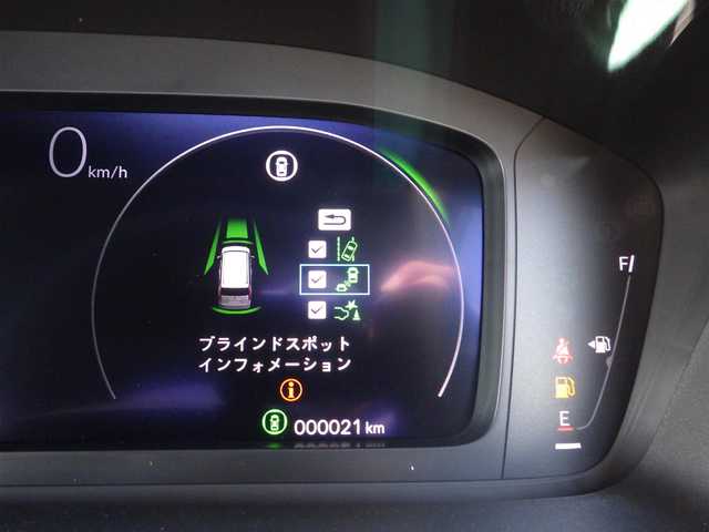 ホンダ ステップワゴン スパーダ eHEV プレミアムライン 千葉県 2025(令7)年 0.1万km未満 プラチナホワイトパール e:HEV スパーダ プレミアムライン　純正11.4インチナビ/ホンダセンシング/・衝突軽減ブレーキ（CMBS）/・車線維持支援システム（LKAS）/・アダプティブクルーズコントロール（ACC）/・後方誤発進抑制機能/・誤発進抑制機能/パワーバックドア/両側パワースライドドア/ホンダコネクトナビ/地デジTV/【DVD/CD再生機能　Bluetooth接続】/【Apple CarPlay　Android Auto対応】/マルチビューカメラシステム/ハーフレザーシート/前席シートヒーター/革巻きステアリング/ステアリングスイッチ/パドルシフト/LEDヘッドライト/フォグライト/ウインカーミラー/コーナーセンサー/純正17インチアルミホイル/サイド/カーテンエアバッグ/Honda スマートキー