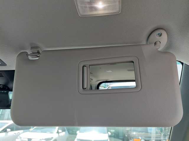 トヨタ ノア Z 千葉県 2023(令5)年 4万km アティチュードブラックマイカ 純正10.5型ディスプレイオーディオ/【FM/AM/BT/TV/DISC/USB】/バックカメラ/ETC2.0/両側電動スライドドア/レーダークルーズコントロール/シートヒーター/コーナーセンサー/LEDヘッドライト/LEDフォグランプ/純正16インチAW/プッシュスタート/スマートキー