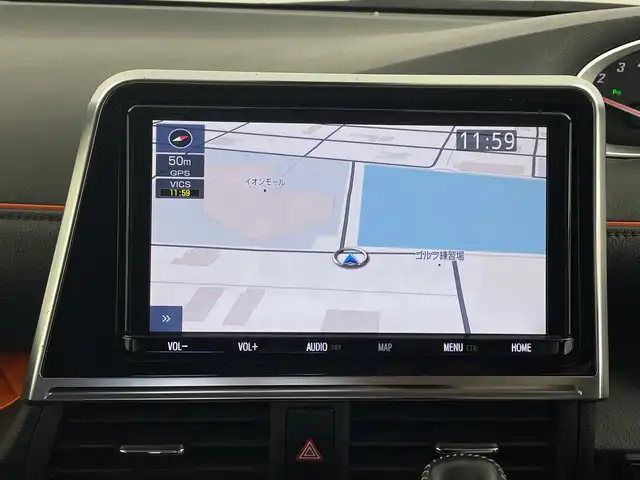 トヨタ シエンタ G クエロ 鹿児島県 2018(平30)年 4.4万km ホワイトパールクリスタルシャイン 純正SDナビDTV/・CD/DVD/BT/SD/USB/フルセグ/全周囲カメラ/両側パワースライドドア/ドライブレコーダー/LEDライト/オートハイビーム/ハーフレザーシート/ステアリングリモコン/トヨタセーフティセンス/・衝突軽減ブレーキ/・車線維持支援機能/・アダプティブドライビングビーム/・先導車発信支援機能/・ペダル踏み間違い時加速抑制機能/マット/バイザー/スマートキー/保証書・取説有り