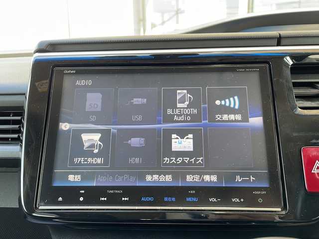 ホンダ ステップワゴン スパーダ クールスピリット 静岡県 2015(平27)年 6.9万km ホワイトオーキッドパール 純正SDナビ/・CD/・DVD/・フルセグＴＶ/・Bluetooth/・HDMI/・AM/・FM/主要装備/・両側パワスラ/・後席モニター/・ホンダセンシング/・衝突軽減/・レーンキープ/・追従クルコン/・コーナーセンサー前後/・バックカメラ/・ドラレコ前/・ビルトインＥＴＣ/・ハーフレザーシート/・シートヒーター/・ヒーテッドドアミラー/・パドルシフト/・純正フロアマット/・純正アルミホイール