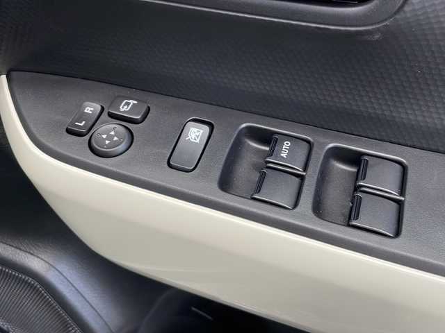 スズキ クロスビー 富山県 2024(令6)年 0.1万km 緑Ⅱ 禁煙車/4WD/ワンオーナー/社外ナビ/フルセグＴＶ/デュアルカメラブレーキサポート/レーダークルーズコントロール/レーンキープアシスト/コーナーセンサー/MTモード付AT/ダウンヒルアシストコントロール/アイドリングストップ/純正フロアマット/純正アルミホイール/シートヒーター/オートライト/LEDヘッドライト/スマートキー/スマートキー/プッシュスタート/保証書・記録簿/取扱説明書