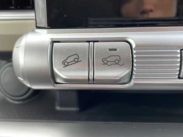 スズキ クロスビー 富山県 2024(令6)年 0.1万km 緑Ⅱ 禁煙車/4WD/ワンオーナー/社外ナビ/フルセグＴＶ/デュアルカメラブレーキサポート/レーダークルーズコントロール/レーンキープアシスト/コーナーセンサー/MTモード付AT/ダウンヒルアシストコントロール/アイドリングストップ/純正フロアマット/純正アルミホイール/シートヒーター/オートライト/LEDヘッドライト/スマートキー/スマートキー/プッシュスタート/保証書・記録簿/取扱説明書