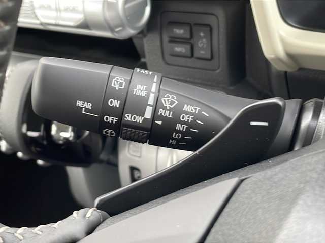スズキ クロスビー 富山県 2024(令6)年 0.1万km 緑Ⅱ 禁煙車/4WD/ワンオーナー/社外ナビ/フルセグＴＶ/デュアルカメラブレーキサポート/レーダークルーズコントロール/レーンキープアシスト/コーナーセンサー/MTモード付AT/ダウンヒルアシストコントロール/アイドリングストップ/純正フロアマット/純正アルミホイール/シートヒーター/オートライト/LEDヘッドライト/スマートキー/スマートキー/プッシュスタート/保証書・記録簿/取扱説明書