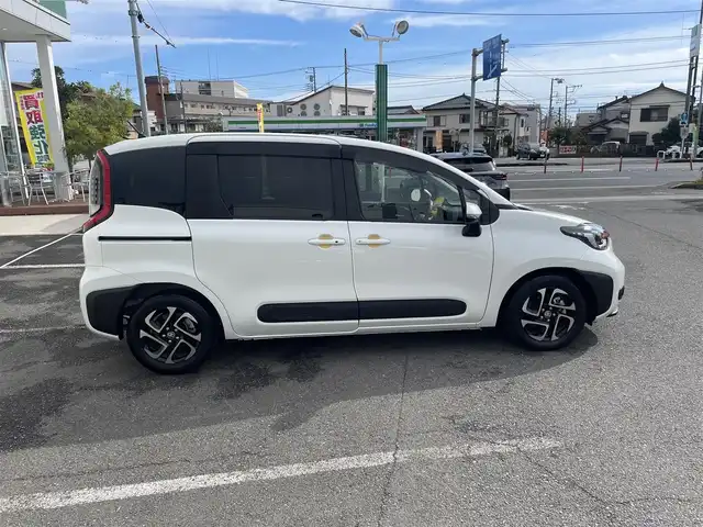 トヨタ シエンタ ハイブリッド Z 神奈川県 2023(令5)年 1.5万km パール