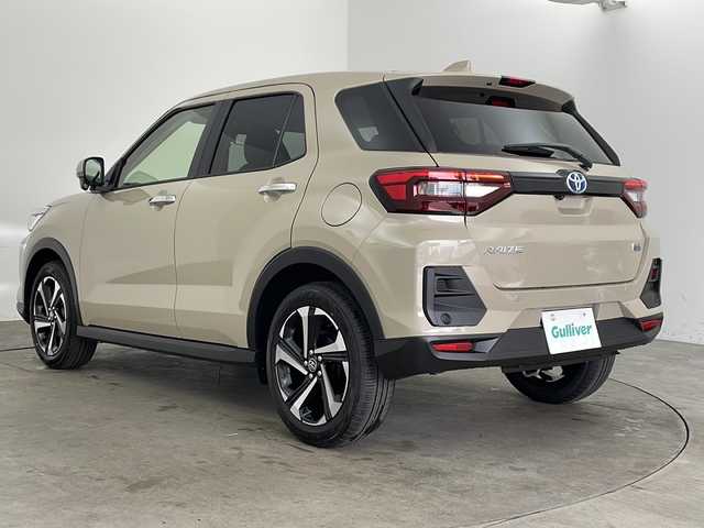 トヨタ ライズ Z 兵庫県 2025(令7)年 0.1千km ナチュラルベージュマイカM ・社外ナビ/BT/USB/ipod/Apple CarPlay/Android Auto/TV/・バックカメラ/・スマートアシストIII/・プリクラッシュセーフティ/・レーンディパーチャーアラート/・レーダークルーズコントロール/・クリアランスソナー/・スマートペダル/・電動パーキングブレーキ/・ブレーキホールド/・前席シートヒーター/・オートエアコン/・ステアリングリモコン/・LEDヘッドライト/・オートライト/・フォグランプ/・スマートキー/・スペアキー/・プッシュスタート/・純正17インチAW/・後席USBポート/・ワンオーナー