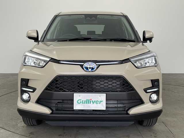 トヨタ ライズ Z 兵庫県 2025(令7)年 0.1千km ナチュラルベージュマイカM ・社外ナビ/BT/USB/ipod/Apple CarPlay/Android Auto/TV/・バックカメラ/・スマートアシストIII/・プリクラッシュセーフティ/・レーンディパーチャーアラート/・レーダークルーズコントロール/・クリアランスソナー/・スマートペダル/・電動パーキングブレーキ/・ブレーキホールド/・前席シートヒーター/・オートエアコン/・ステアリングリモコン/・LEDヘッドライト/・オートライト/・フォグランプ/・スマートキー/・スペアキー/・プッシュスタート/・純正17インチAW/・後席USBポート/・ワンオーナー