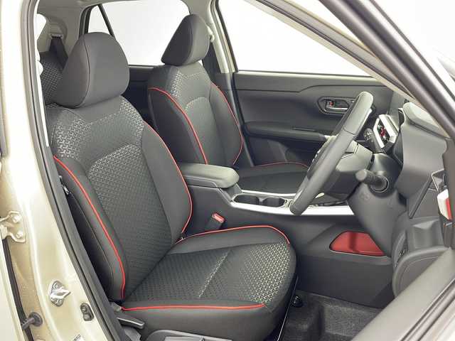 トヨタ ライズ Z 兵庫県 2025(令7)年 0.1千km ナチュラルベージュマイカM ・社外ナビ/BT/USB/ipod/Apple CarPlay/Android Auto/TV/・バックカメラ/・スマートアシストIII/・プリクラッシュセーフティ/・レーンディパーチャーアラート/・レーダークルーズコントロール/・クリアランスソナー/・スマートペダル/・電動パーキングブレーキ/・ブレーキホールド/・前席シートヒーター/・オートエアコン/・ステアリングリモコン/・LEDヘッドライト/・オートライト/・フォグランプ/・スマートキー/・スペアキー/・プッシュスタート/・純正17インチAW/・後席USBポート/・ワンオーナー