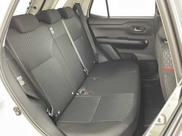 トヨタ ライズ Z 兵庫県 2025(令7)年 0.1千km ナチュラルベージュマイカM ・社外ナビ/BT/USB/ipod/Apple CarPlay/Android Auto/TV/・バックカメラ/・スマートアシストIII/・プリクラッシュセーフティ/・レーンディパーチャーアラート/・レーダークルーズコントロール/・クリアランスソナー/・スマートペダル/・電動パーキングブレーキ/・ブレーキホールド/・前席シートヒーター/・オートエアコン/・ステアリングリモコン/・LEDヘッドライト/・オートライト/・フォグランプ/・スマートキー/・スペアキー/・プッシュスタート/・純正17インチAW/・後席USBポート/・ワンオーナー