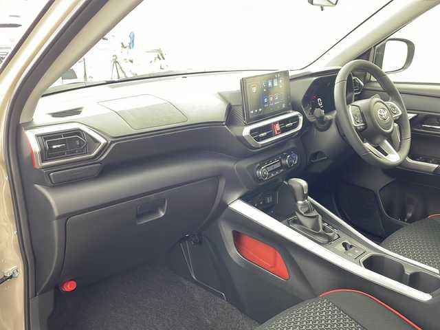 トヨタ ライズ Z 兵庫県 2025(令7)年 0.1千km ナチュラルベージュマイカM ・社外ナビ/BT/USB/ipod/Apple CarPlay/Android Auto/TV/・バックカメラ/・スマートアシストIII/・プリクラッシュセーフティ/・レーンディパーチャーアラート/・レーダークルーズコントロール/・クリアランスソナー/・スマートペダル/・電動パーキングブレーキ/・ブレーキホールド/・前席シートヒーター/・オートエアコン/・ステアリングリモコン/・LEDヘッドライト/・オートライト/・フォグランプ/・スマートキー/・スペアキー/・プッシュスタート/・純正17インチAW/・後席USBポート/・ワンオーナー