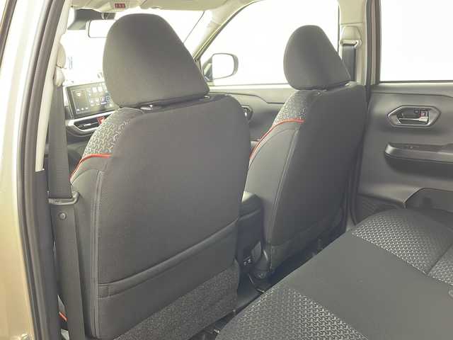 トヨタ ライズ Z 兵庫県 2025(令7)年 0.1千km ナチュラルベージュマイカM ・社外ナビ/BT/USB/ipod/Apple CarPlay/Android Auto/TV/・バックカメラ/・スマートアシストIII/・プリクラッシュセーフティ/・レーンディパーチャーアラート/・レーダークルーズコントロール/・クリアランスソナー/・スマートペダル/・電動パーキングブレーキ/・ブレーキホールド/・前席シートヒーター/・オートエアコン/・ステアリングリモコン/・LEDヘッドライト/・オートライト/・フォグランプ/・スマートキー/・スペアキー/・プッシュスタート/・純正17インチAW/・後席USBポート/・ワンオーナー