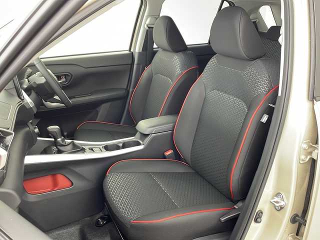 トヨタ ライズ Z 兵庫県 2025(令7)年 0.1千km ナチュラルベージュマイカM ・社外ナビ/BT/USB/ipod/Apple CarPlay/Android Auto/TV/・バックカメラ/・スマートアシストIII/・プリクラッシュセーフティ/・レーンディパーチャーアラート/・レーダークルーズコントロール/・クリアランスソナー/・スマートペダル/・電動パーキングブレーキ/・ブレーキホールド/・前席シートヒーター/・オートエアコン/・ステアリングリモコン/・LEDヘッドライト/・オートライト/・フォグランプ/・スマートキー/・スペアキー/・プッシュスタート/・純正17インチAW/・後席USBポート/・ワンオーナー