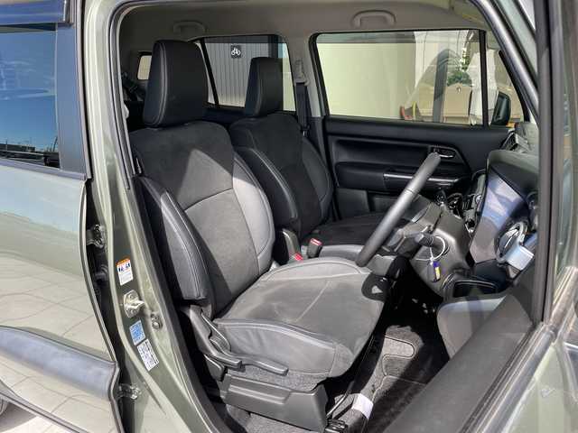 スズキ クロスビー HYBRID MZ 愛知県 2021(令3)年 3.5万km タフカーキパールメタリック/ブラック2トーン 純正8型ナビ/全方位カメラ/レーダークルーズコントロール/ブラックインテリアパッケージ/シートヒーター/バックカメラ/コーナーセンサー/純正アルミホイール/LEDヘッドライト/パドルシフト/オートマチックハイビーム/ドライブレコーダー/ETC/衝突軽減システム/フルセグ/CD DVD/Bluetooth/ステアリングスイッチ/スマートキー/プッシュスタート