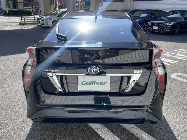 トヨタ プリウス S ツーリングセレクション 沖縄県 2017(平29)年 9.5万km アティチュードブラックマイカ /登録時走行距離/　　　　　　　95078キロ/社外ナビ/バックカメラ/地デジ/黒革シート/シートヒーター/PCS/モデリスタエアロ/ビルトインETC/新車時整備手帳/　　【保証書】/取扱説明書/