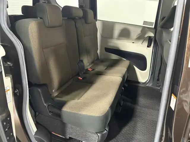 トヨタ シエンタ G 大阪府 2017(平29)年 0.5万km ヴィンテージブラウンパールクリスタルシャイン 純正ナビＴＶ（ＣＤ再生／Ｂｌｕｅｔｏｏｔｈ接続）　衝突軽減　両側パワスラ　バックカメラ　ＥＴＣ　オートハイビーム　レーンアシスト　アイドリングストップ　ハロゲンライト　スマートキー　プッシュスタート