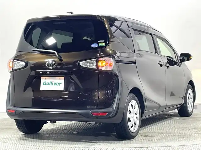 トヨタ シエンタ G 大阪府 2017(平29)年 0.5万km ヴィンテージブラウンパールクリスタルシャイン 純正ナビＴＶ（ＣＤ再生／Ｂｌｕｅｔｏｏｔｈ接続）　衝突軽減　両側パワスラ　バックカメラ　ＥＴＣ　オートハイビーム　レーンアシスト　アイドリングストップ　ハロゲンライト　スマートキー　プッシュスタート