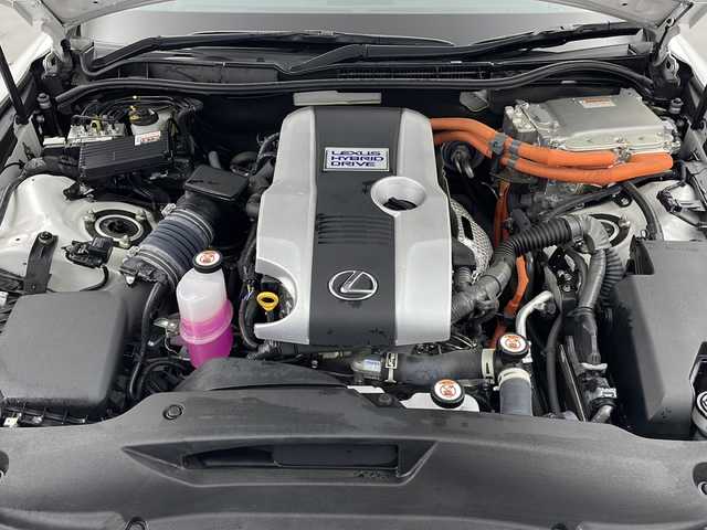 レクサス ＩＳ 300h 栃木県 2022(令4)年 1.2万km ソニッククォーツ ワンオーナー/トヨタセーフティセンス/・プリクラッシュセーフティ/・レーントレーシングアシスト/・レーンディパーチャーアラート/・ロードサインアシスト/・レーダークルーズコントロール/・オートマチックハイビーム/・先行車発進アラーム/・プロアクティブドライビングアシスト/・レーンチェンジアシスト/純正ナビ/（CD/DVD/BT/TV/AM/FM/SD)/サンルーフ/キャメル革合皮レザーシート/シートヒーター/パドルシフト/パノラミックビューモニター/パワーシート/ブラインドスポットモニター/LEDヘッドライト/オートエアコン/オートワイパー/スマートキー/プッシュスタート/電動格納ミラー
