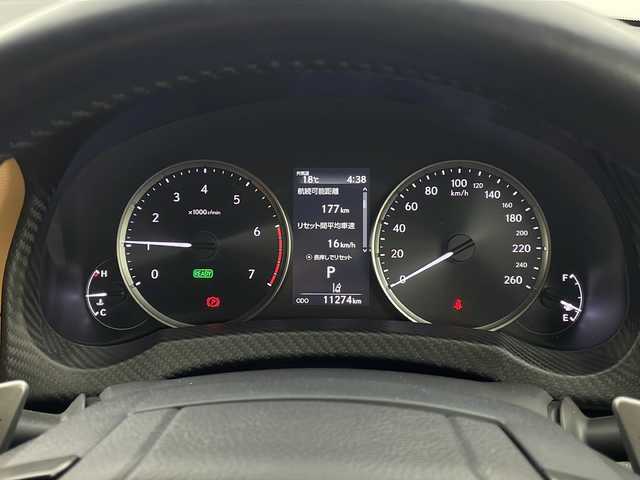 レクサス ＩＳ 300h 栃木県 2022(令4)年 1.2万km ソニッククォーツ ワンオーナー/トヨタセーフティセンス/・プリクラッシュセーフティ/・レーントレーシングアシスト/・レーンディパーチャーアラート/・ロードサインアシスト/・レーダークルーズコントロール/・オートマチックハイビーム/・先行車発進アラーム/・プロアクティブドライビングアシスト/・レーンチェンジアシスト/純正ナビ/（CD/DVD/BT/TV/AM/FM/SD)/サンルーフ/キャメル革合皮レザーシート/シートヒーター/パドルシフト/パノラミックビューモニター/パワーシート/ブラインドスポットモニター/LEDヘッドライト/オートエアコン/オートワイパー/スマートキー/プッシュスタート/電動格納ミラー