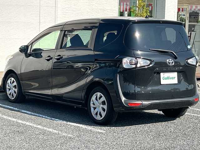 トヨタ シエンタ G 千葉県 2016(平28)年 10.8万km ブラックマイカ ワンオーナー　純正ナビNSZT-W66T　両側パワースライドドア　バックカメラ　純正フリップダウンモニター　ＢＴ　ＥＴＣ　オートマチックハイビーム　Ｗエアバッグ　プッシュスタート　スマートキー　マット