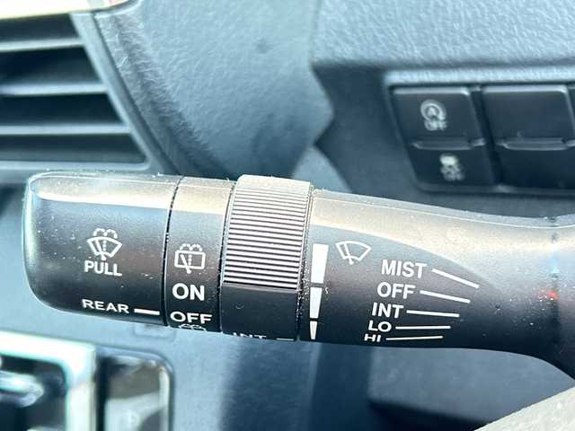 トヨタ シエンタ G 千葉県 2016(平28)年 10.8万km ブラックマイカ ワンオーナー　純正ナビNSZT-W66T　両側パワースライドドア　バックカメラ　純正フリップダウンモニター　ＢＴ　ＥＴＣ　オートマチックハイビーム　Ｗエアバッグ　プッシュスタート　スマートキー　マット