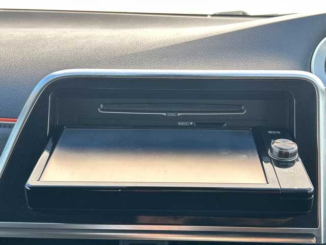 トヨタ シエンタ G 千葉県 2016(平28)年 10.8万km ブラックマイカ ワンオーナー　純正ナビNSZT-W66T　両側パワースライドドア　バックカメラ　純正フリップダウンモニター　ＢＴ　ＥＴＣ　オートマチックハイビーム　Ｗエアバッグ　プッシュスタート　スマートキー　マット