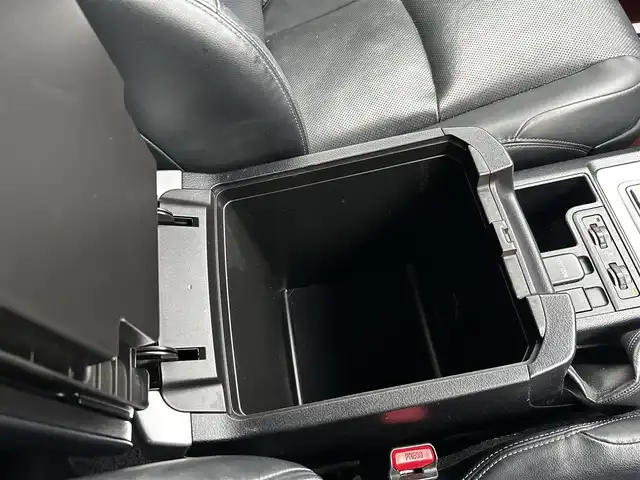 トヨタ ランドクルーザー プラド TX Lパッケージ 道北・旭川 2019(令1)年 8.1万km スーパーホワイトⅡ 純正9インチナビ/バックカメラ/フルセグTV/モデリスタエアロ/レザーシート/前席パワーシート/前席シートヒーター&クーラー/電動格納サードシート/LEDヘッドライト/プッシュスタート/スマートキー