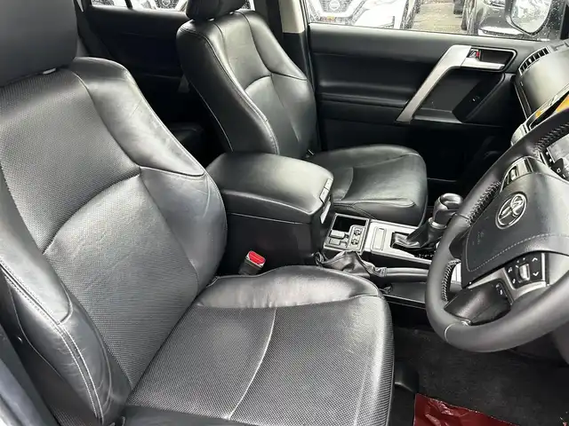 トヨタ ランドクルーザー プラド TX Lパッケージ 道北・旭川 2019(令1)年 8.1万km スーパーホワイトⅡ 純正9インチナビ/バックカメラ/フルセグTV/モデリスタエアロ/レザーシート/前席パワーシート/前席シートヒーター&クーラー/電動格納サードシート/LEDヘッドライト/プッシュスタート/スマートキー