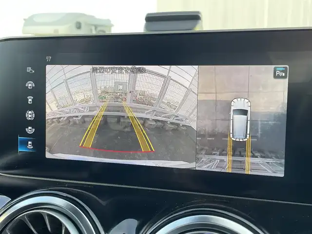 メルセデス・ベンツ ＧＬＢ２００ｄ AMGライン 東京都 2020(令2)年 3.6万km デジタルホワイト サンルーフ/純正ナビ（フルセグTV・Bluetooth・USB・AppleCarPlay・AndoroidoAuto）/アダプティブクルーズコントロール/パーキングアシスト/バックカメラ/全方位カメラ/BSM/ビルトインETC2.0/前席パワーシート/前席シートヒーター/電動リアゲート/コーナーセンサー/横滑り防止装置/衝突軽減ブレーキ/レーンキープアシスト/LEDオートライト/オートハイビーム/ルーフレール/純正フロアマット/3列シート/ハーフレザーシート/スマートキー/プッシュスタート/スペアキーｘ１/ターボ/アイドリングストップ