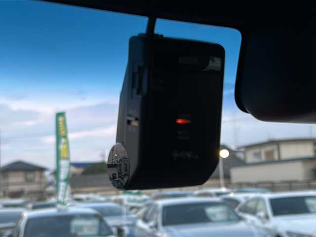 ホンダ Ｎ ＢＯＸ カスタム G L ホンダセンシング 栃木県 2019(令1)年 2.8万km クリスタルブラックパール 純正ＳＤナビ/・Gathers VXM-194VFi/・Bluetooth CD DVD/・TV フルセグ/・バックカメラ/追従式クルーズコントロール/純正前後ドライブレコーダー/ETC/片側パワースライドドア/衝突被害軽減システム/コーナーセンサー/レーンキープアシスト/オートライト/LEDヘッドライト