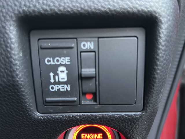 ホンダ Ｎ ＢＯＸ カスタム G L ホンダセンシング 栃木県 2019(令1)年 2.8万km クリスタルブラックパール 純正ＳＤナビ/・Gathers VXM-194VFi/・Bluetooth CD DVD/・TV フルセグ/・バックカメラ/追従式クルーズコントロール/純正前後ドライブレコーダー/ETC/片側パワースライドドア/衝突被害軽減システム/コーナーセンサー/レーンキープアシスト/オートライト/LEDヘッドライト