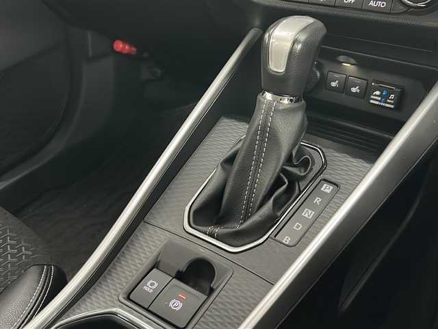 ダイハツ ロッキー プレミアム G HEV 兵庫県 2022(令4)年 0.9万km ブラックマイカメタリック/シャイニングホワイトパール 登録時距離8141km/ワンオーナー/2トーンカラー（ブラックルーフ/ブラックリアスポイラー/ブラックドアミラー）/純正ナビ/フルセグTV/バックカメラ/モデリスタエアロ（F/S/Rアンダー）/スマートアシスト/アダプティブクルーズコントロール/ドライブレコーダー/ETC/オートレベリング機能付LEDヘッドランプ/LEDシーケンシャルターンランプ/LEDフォグランプ/LEDイルミネーションランプ/LEDリアフォグランプ/コーナーセンサー/合皮ハーフレザーシート/シートヒーター（D席N席）/保証書/取説/スペアキー/純正フロアマット/社外AWスタッドレスタイヤ4本積込