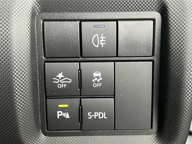 ダイハツ ロッキー プレミアム G HEV 兵庫県 2022(令4)年 0.9万km ブラックマイカメタリック/シャイニングホワイトパール 登録時距離8141km/ワンオーナー/2トーンカラー（ブラックルーフ/ブラックリアスポイラー/ブラックドアミラー）/純正ナビ/フルセグTV/バックカメラ/モデリスタエアロ（F/S/Rアンダー）/スマートアシスト/アダプティブクルーズコントロール/ドライブレコーダー/ETC/オートレベリング機能付LEDヘッドランプ/LEDシーケンシャルターンランプ/LEDフォグランプ/LEDイルミネーションランプ/LEDリアフォグランプ/コーナーセンサー/合皮ハーフレザーシート/シートヒーター（D席N席）/保証書/取説/スペアキー/純正フロアマット/社外AWスタッドレスタイヤ4本積込