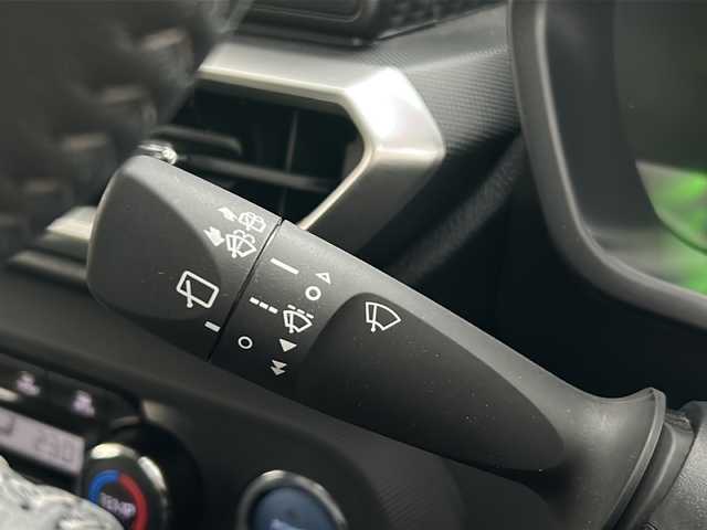 ダイハツ ロッキー プレミアム G HEV 兵庫県 2022(令4)年 0.9万km ブラックマイカメタリック/シャイニングホワイトパール 登録時距離8141km/ワンオーナー/2トーンカラー（ブラックルーフ/ブラックリアスポイラー/ブラックドアミラー）/純正ナビ/フルセグTV/バックカメラ/モデリスタエアロ（F/S/Rアンダー）/スマートアシスト/アダプティブクルーズコントロール/ドライブレコーダー/ETC/オートレベリング機能付LEDヘッドランプ/LEDシーケンシャルターンランプ/LEDフォグランプ/LEDイルミネーションランプ/LEDリアフォグランプ/コーナーセンサー/合皮ハーフレザーシート/シートヒーター（D席N席）/保証書/取説/スペアキー/純正フロアマット/社外AWスタッドレスタイヤ4本積込